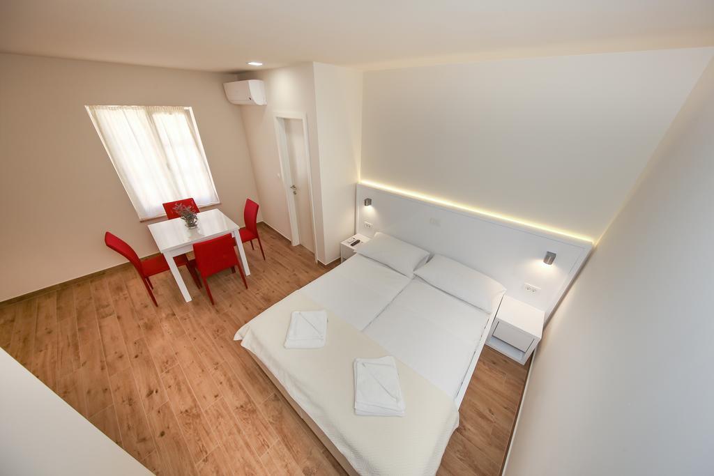 Idassa Atrium Rooms Zadar Buitenkant foto