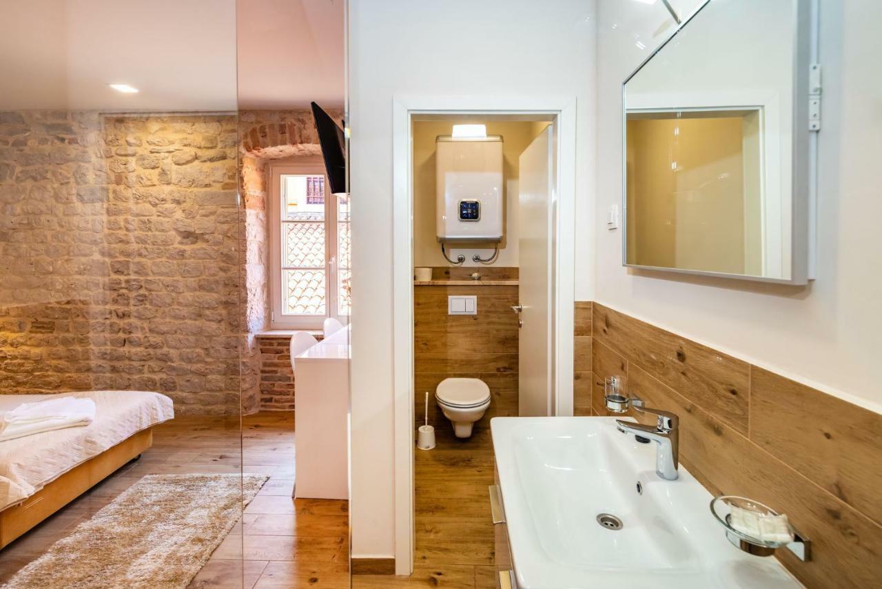 Idassa Atrium Rooms Zadar Buitenkant foto