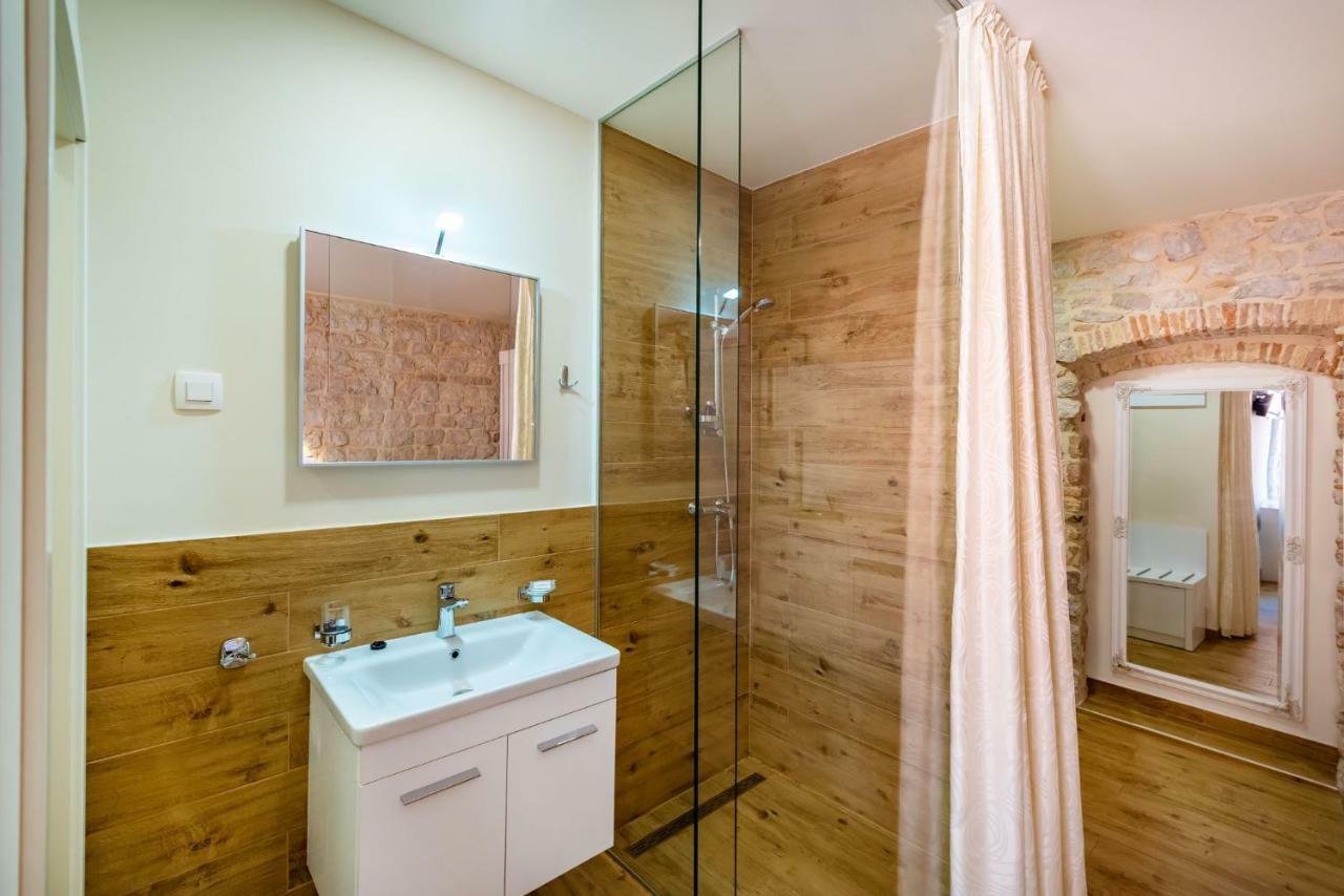 Idassa Atrium Rooms Zadar Buitenkant foto