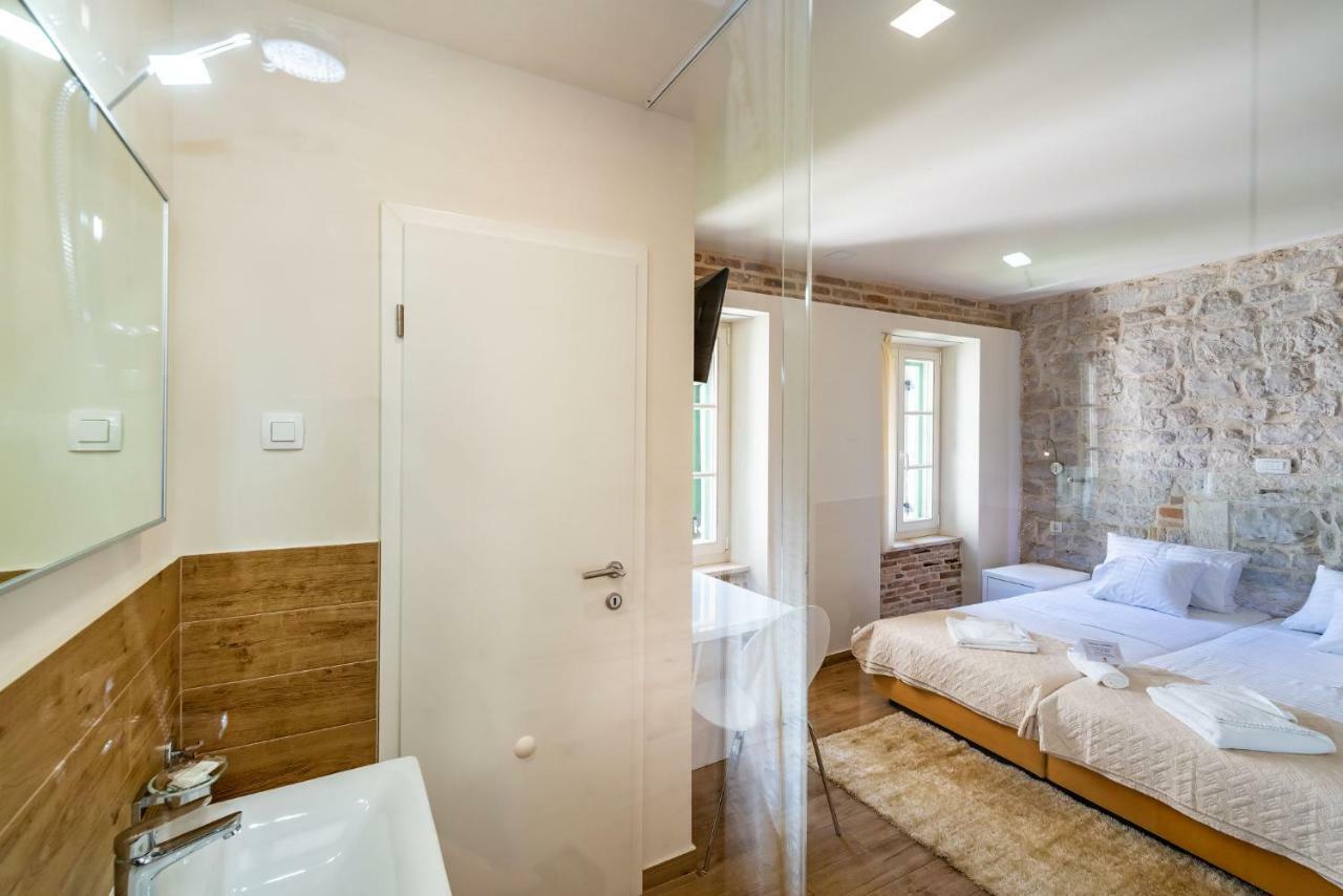 Idassa Atrium Rooms Zadar Buitenkant foto