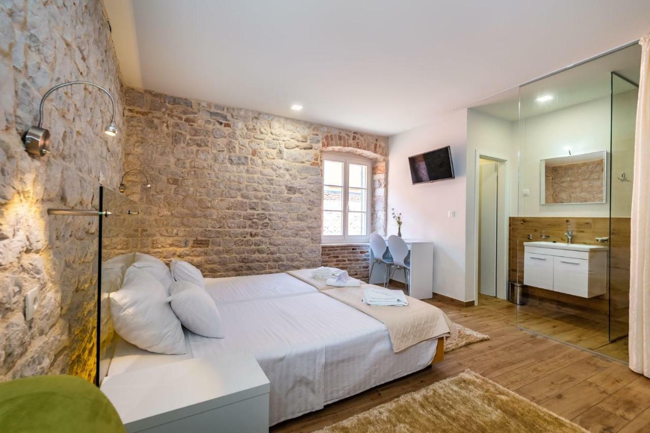 Idassa Atrium Rooms Zadar Buitenkant foto